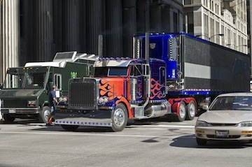 Optimus Prime Peterbilt 379 truck