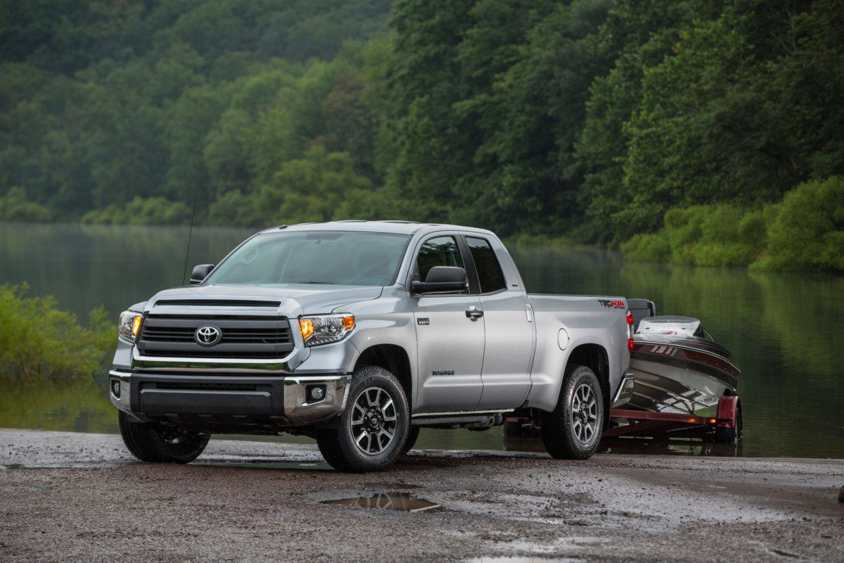 Toyota Tundra towing boat.